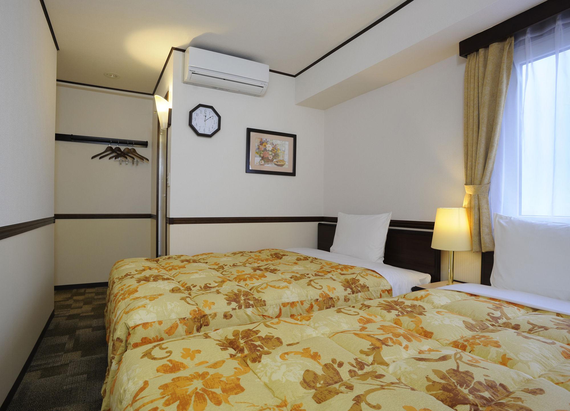 Toyoko Inn Tokyo Asakusa Kuramae No 1 Exterior photo